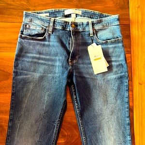 Brand New Calvin Klein Jeans. Slim fit 33x30